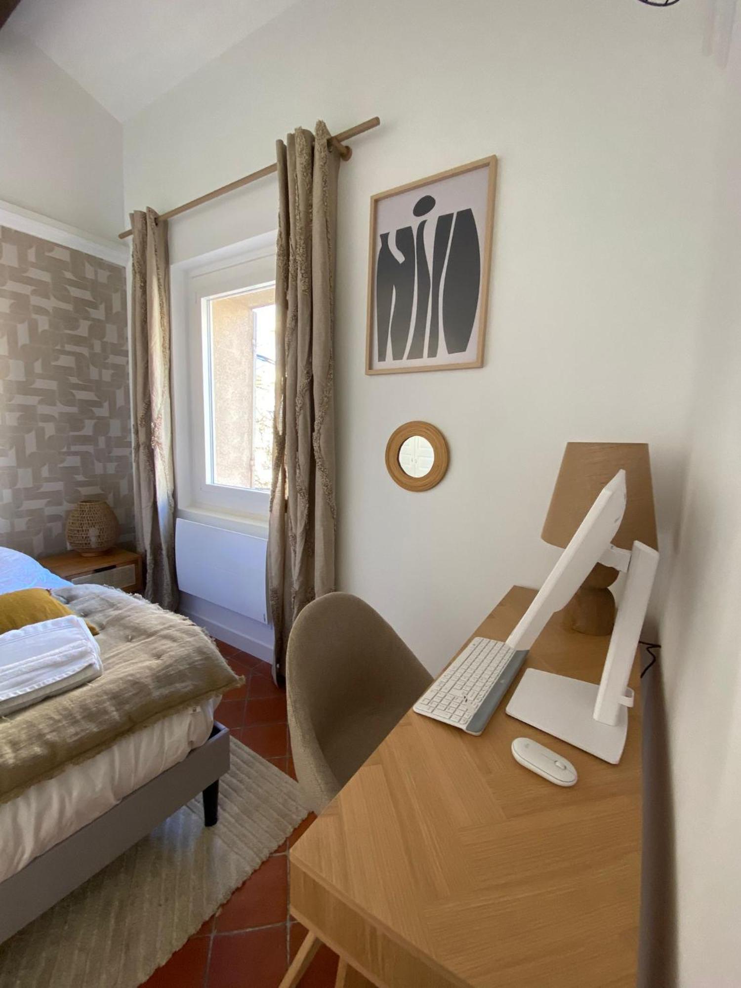 Deux Chambres Avec Terrasse Dans Le Centre Ville D'Aix En Provence آيكس أومبروفينس المظهر الخارجي الصورة