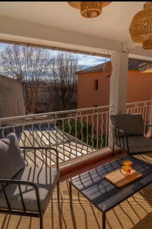 Deux Chambres Avec Terrasse Dans Le Centre Ville D'Aix En Provence آيكس أومبروفينس المظهر الخارجي الصورة